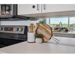 901 - 97 Lawton Boulevard, Toronto, ON M4V1Z6 Photo 21