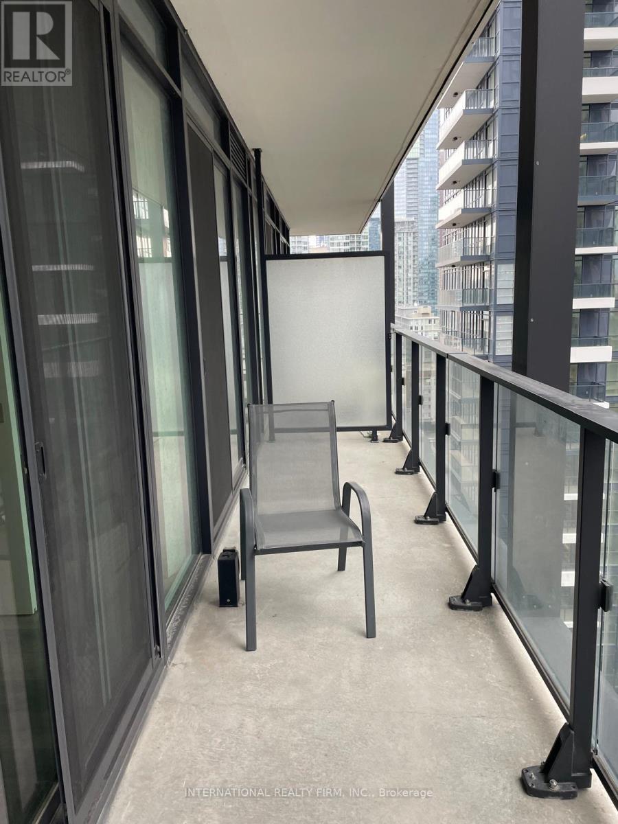 125 Peter Street — photo 34