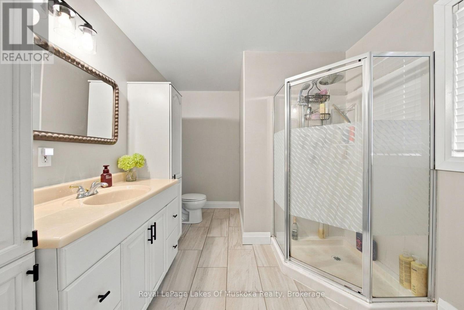1002 JOSEPH PLACE - 13