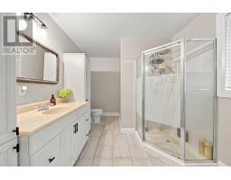 Bathroom - 1002 Joseph Place, Gravenhurst, ON P0E1N0 Photo 13