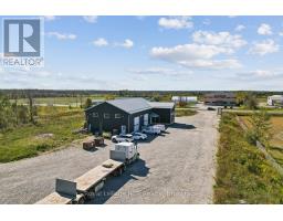 10075 Hwy 6, Georgian Bluffs, ON N0H2T0 Photo 11