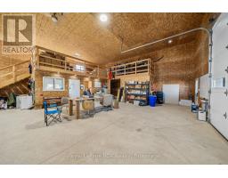 10075 Hwy 6, Georgian Bluffs, ON N0H2T0 Photo 16