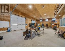 10075 Hwy 6, Georgian Bluffs, ON N0H2T0 Photo 19