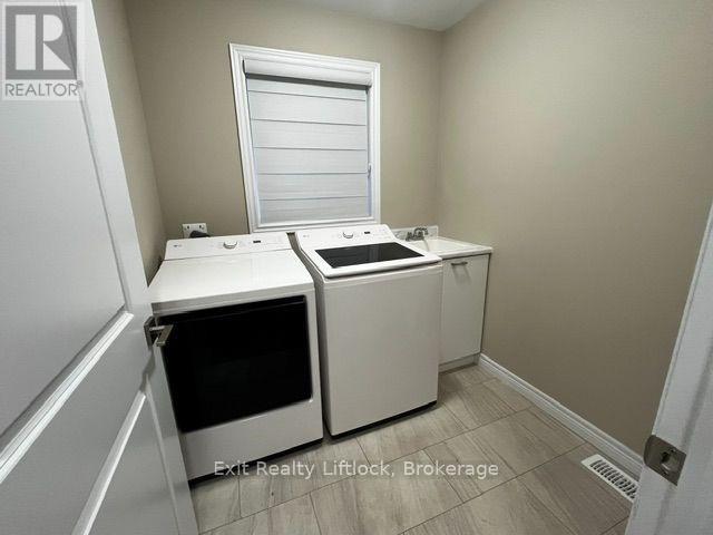 232 O'Neil Street — photo 10