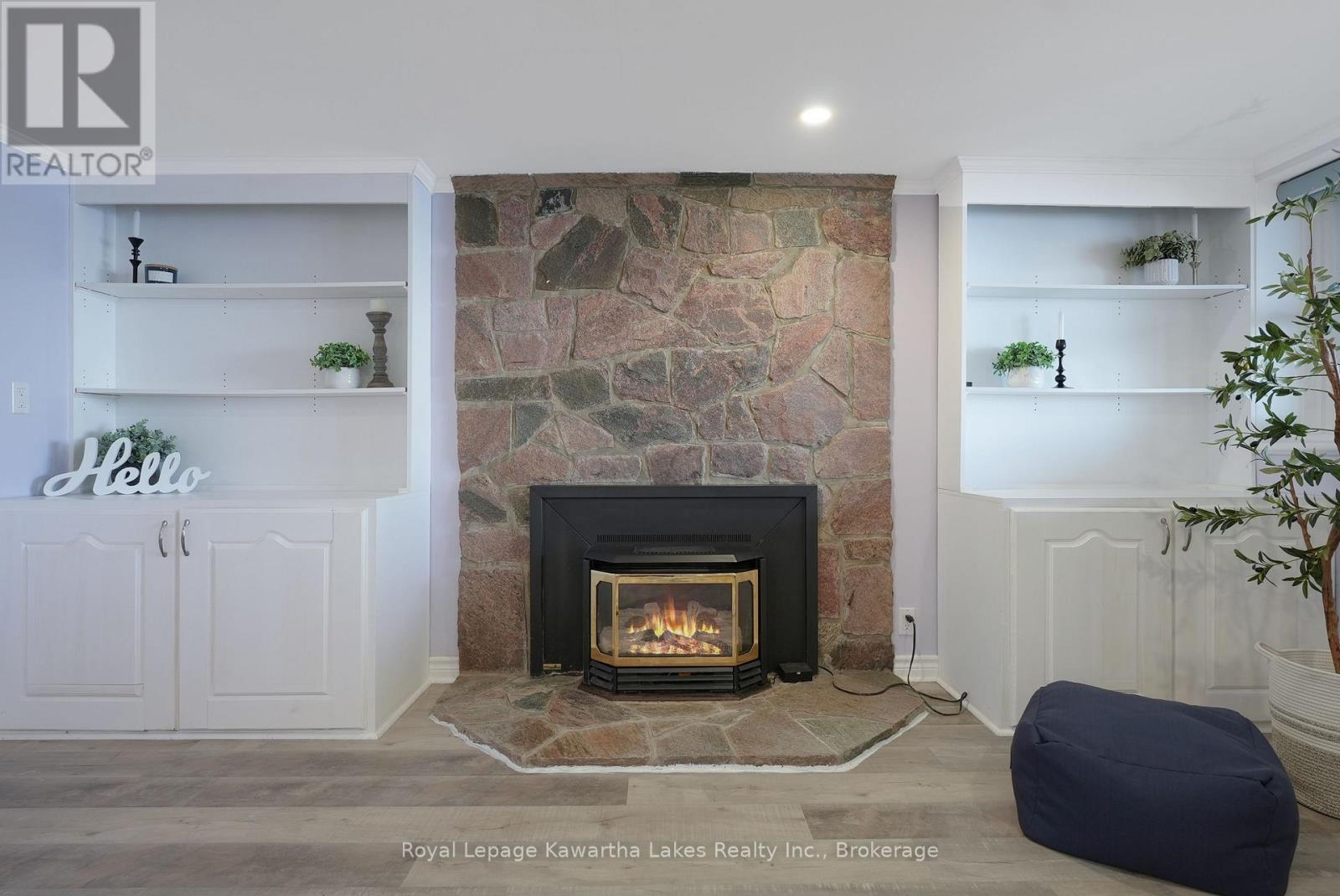 832 CEDAR GLEN ROAD - 38