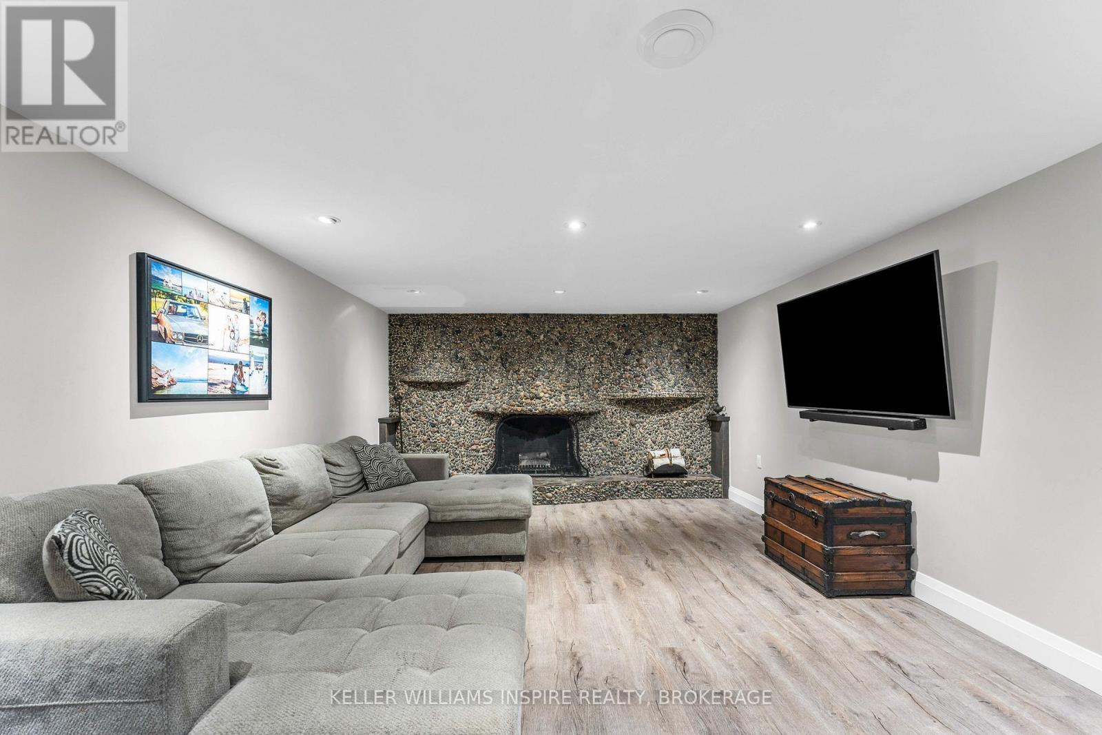 4557 BATH ROAD - Image 32