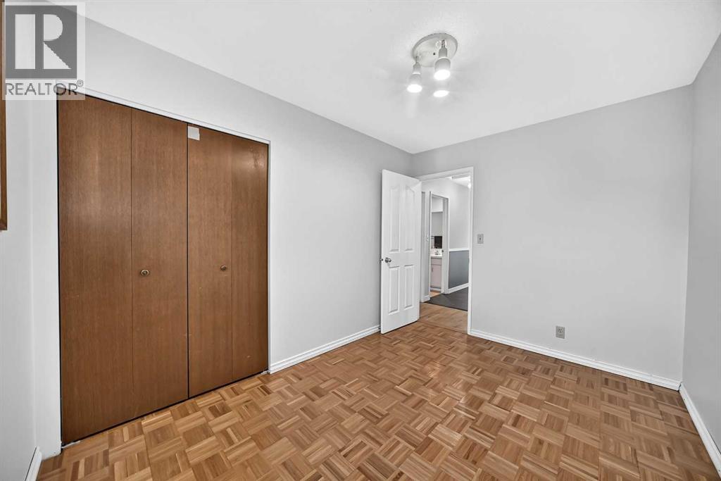 112 Queensland Place SE - Image 20