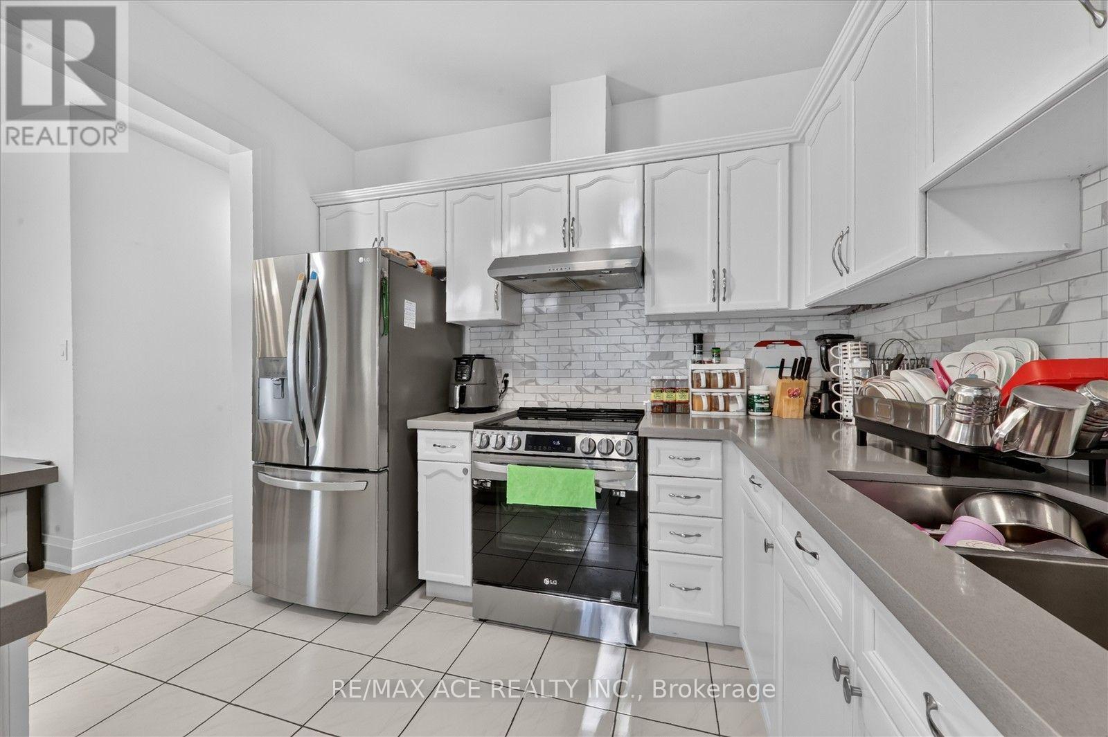 1446 SANDHURST CRESCENT - Image 18