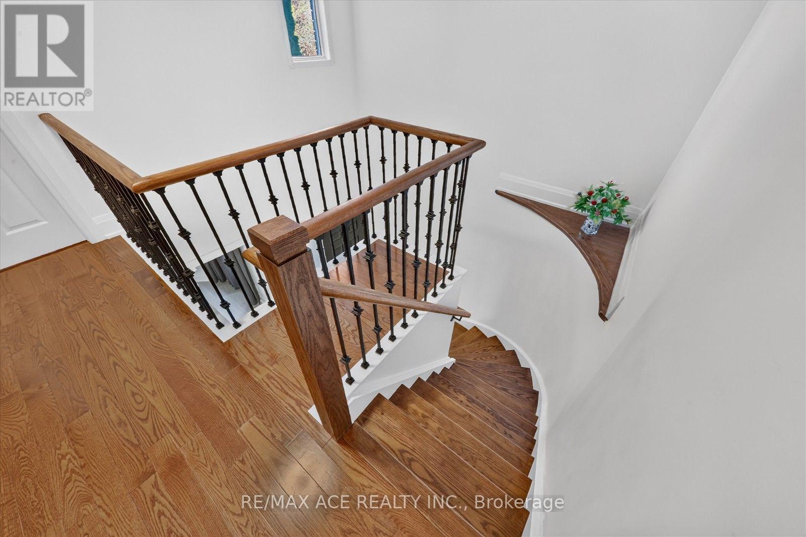 1446 SANDHURST CRESCENT - 19