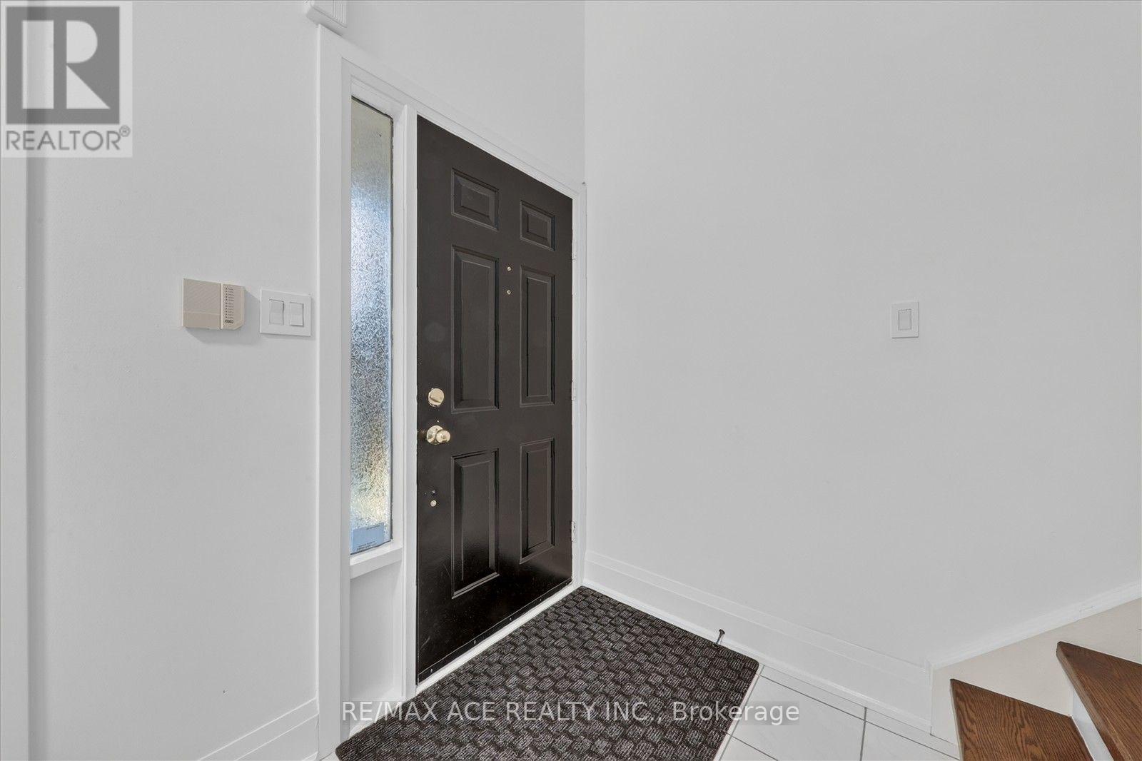 1446 SANDHURST CRESCENT - 6