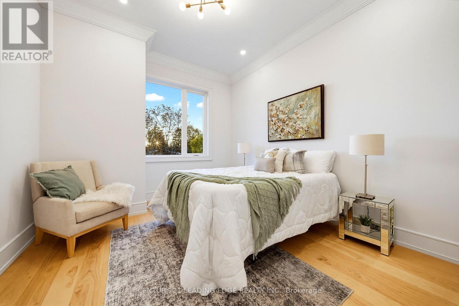 158 HILLCREST DRIVE - 35
