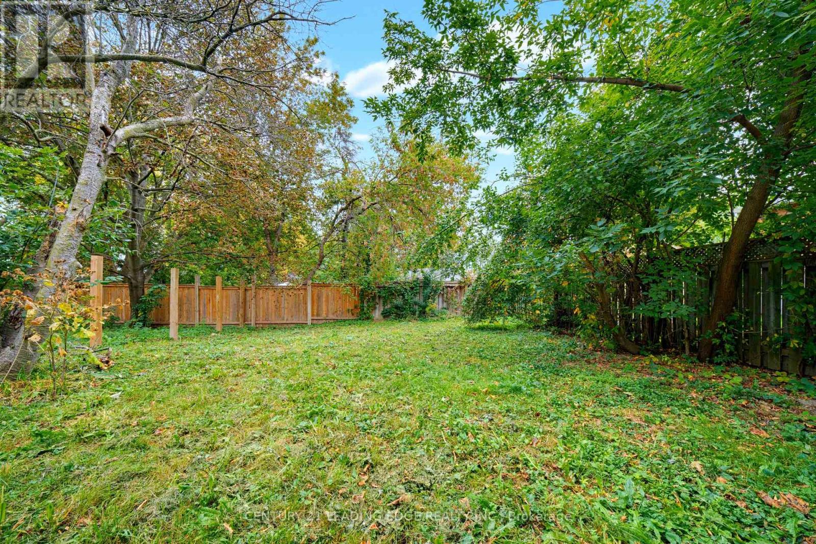158 HILLCREST DRIVE - 46