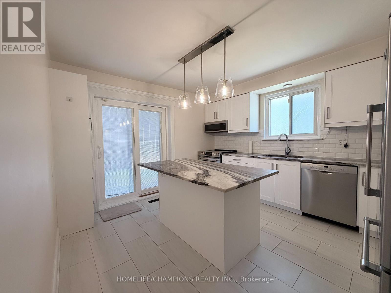 1143 Valley Court, Oshawa, ON photo 8