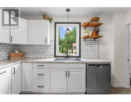 9 Union Street E, Lambton Shores, ON N0M1B0 Photo 10