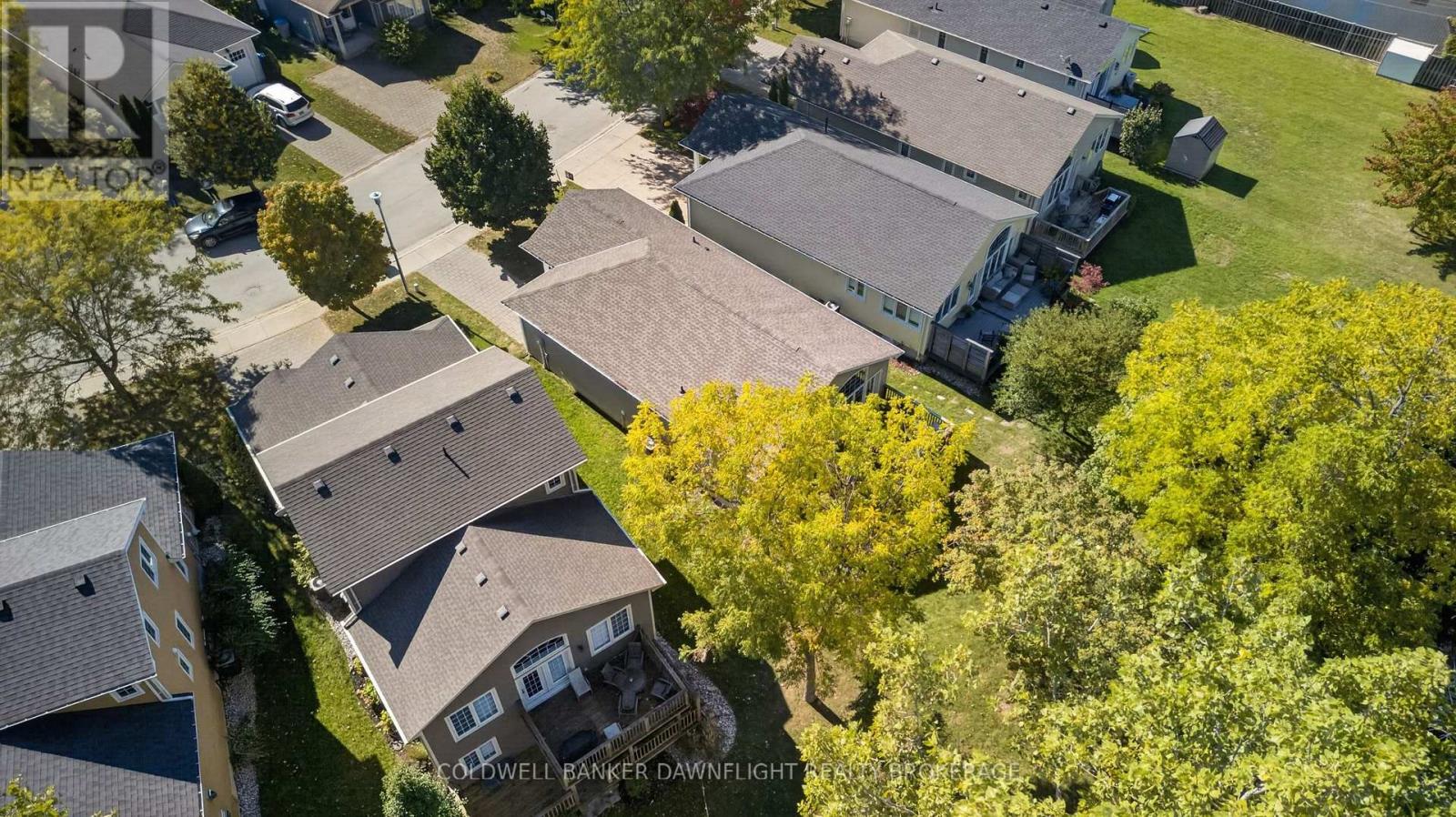 17 VILLAGE GATE - Image 47