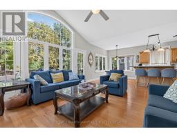 17 Village Gate, Lambton Shores, ON N0M1T0 Photo 16