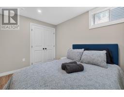 17 Village Gate, Lambton Shores, ON N0M1T0 Photo 32