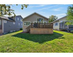 17 Village Gate, Lambton Shores, ON N0M1T0 Photo 40