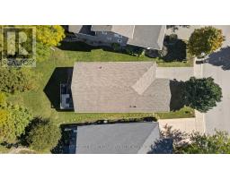 17 Village Gate, Lambton Shores, ON N0M1T0 Photo 44