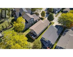 17 Village Gate, Lambton Shores, ON N0M1T0 Photo 45