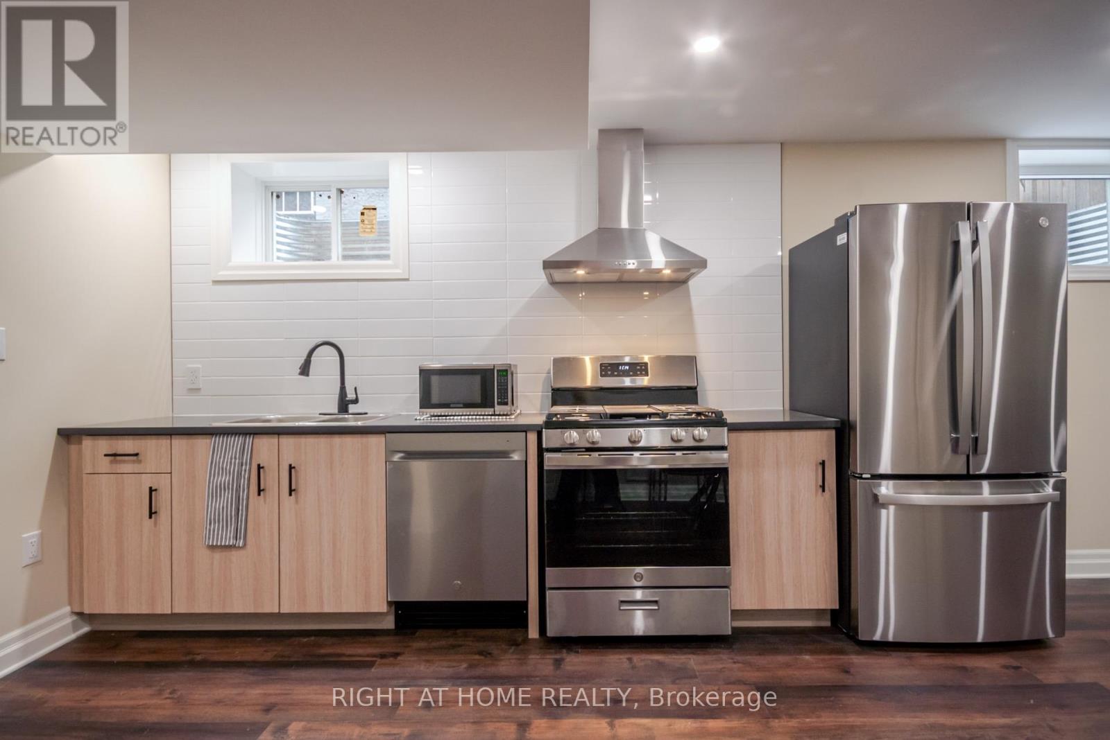 1253 Howlett Circle — photo 11
