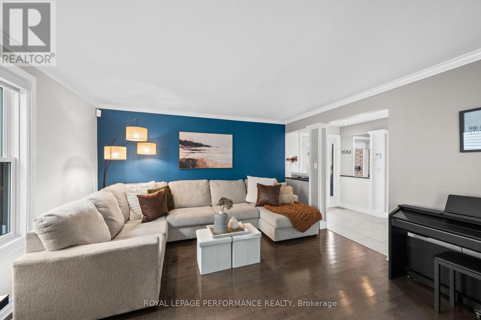 550 Foxview Place