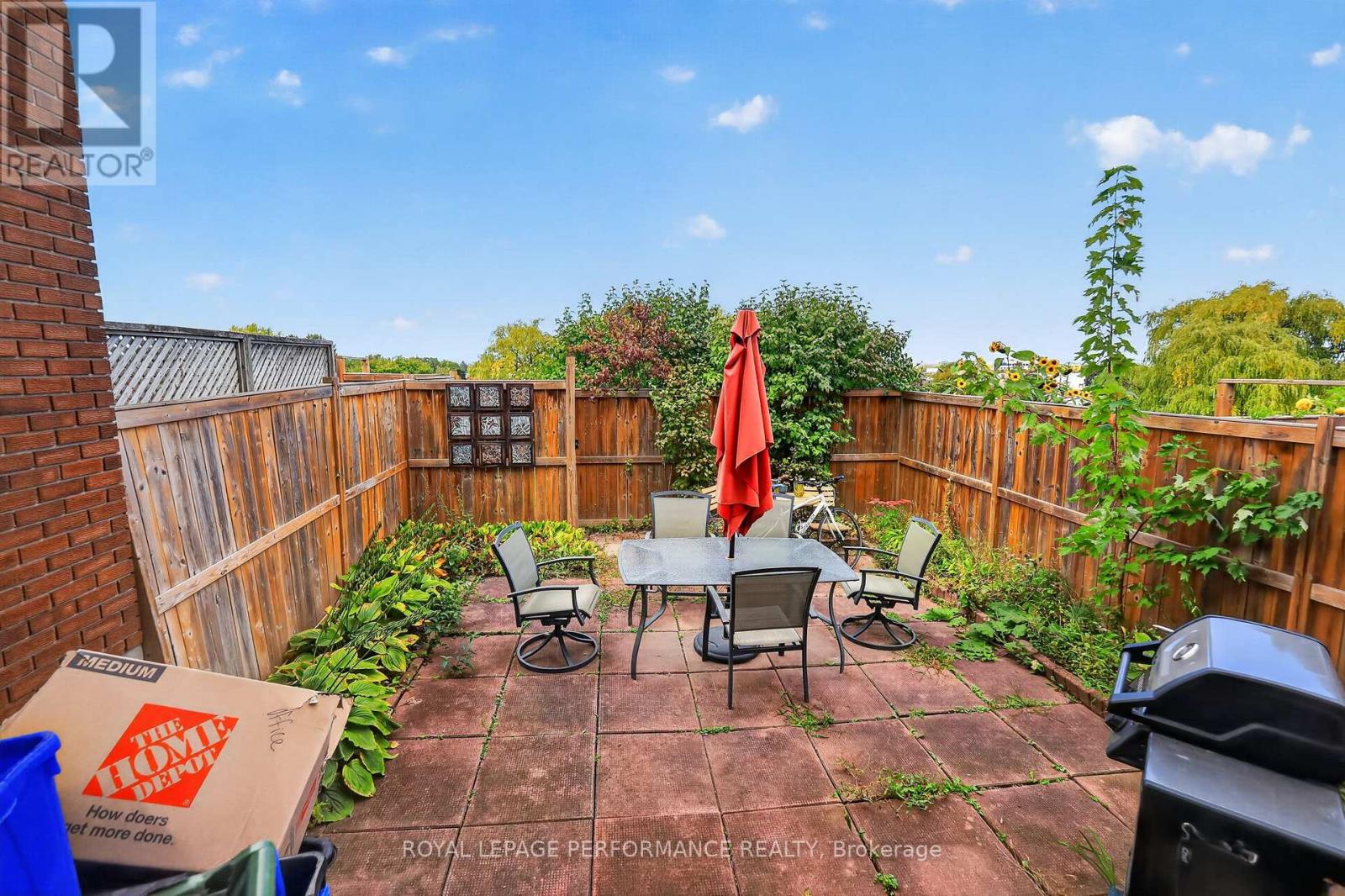 183 - 2111 Montreal Road