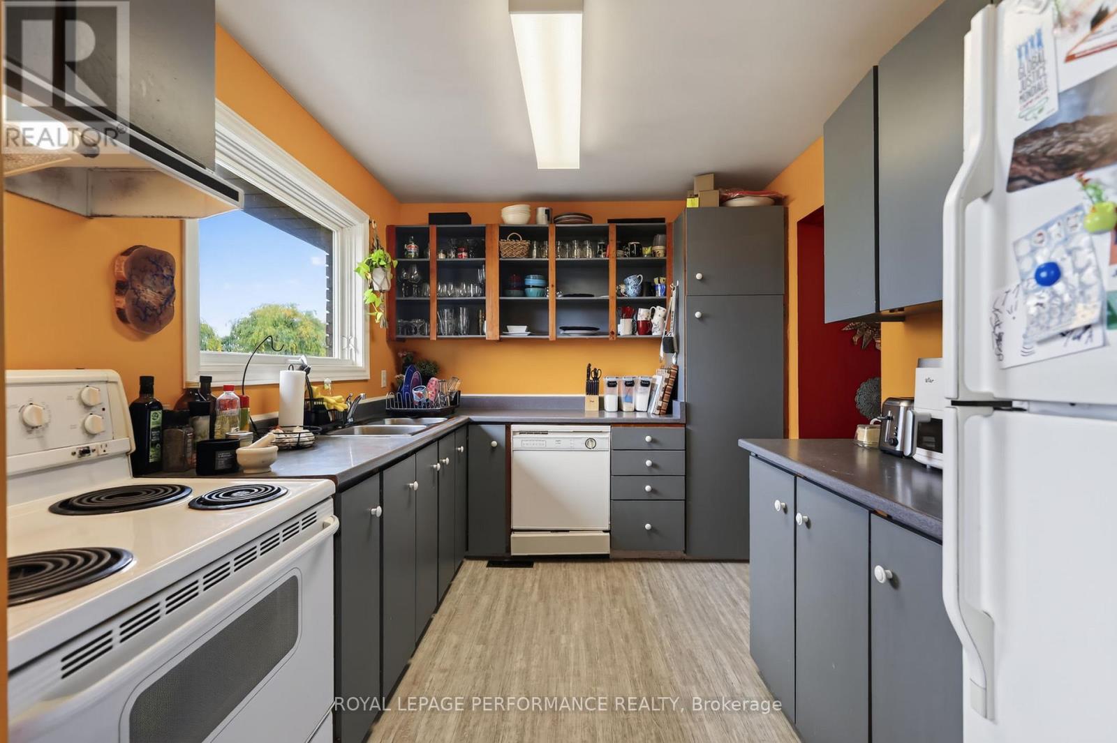 183 - 2111 Montreal Road