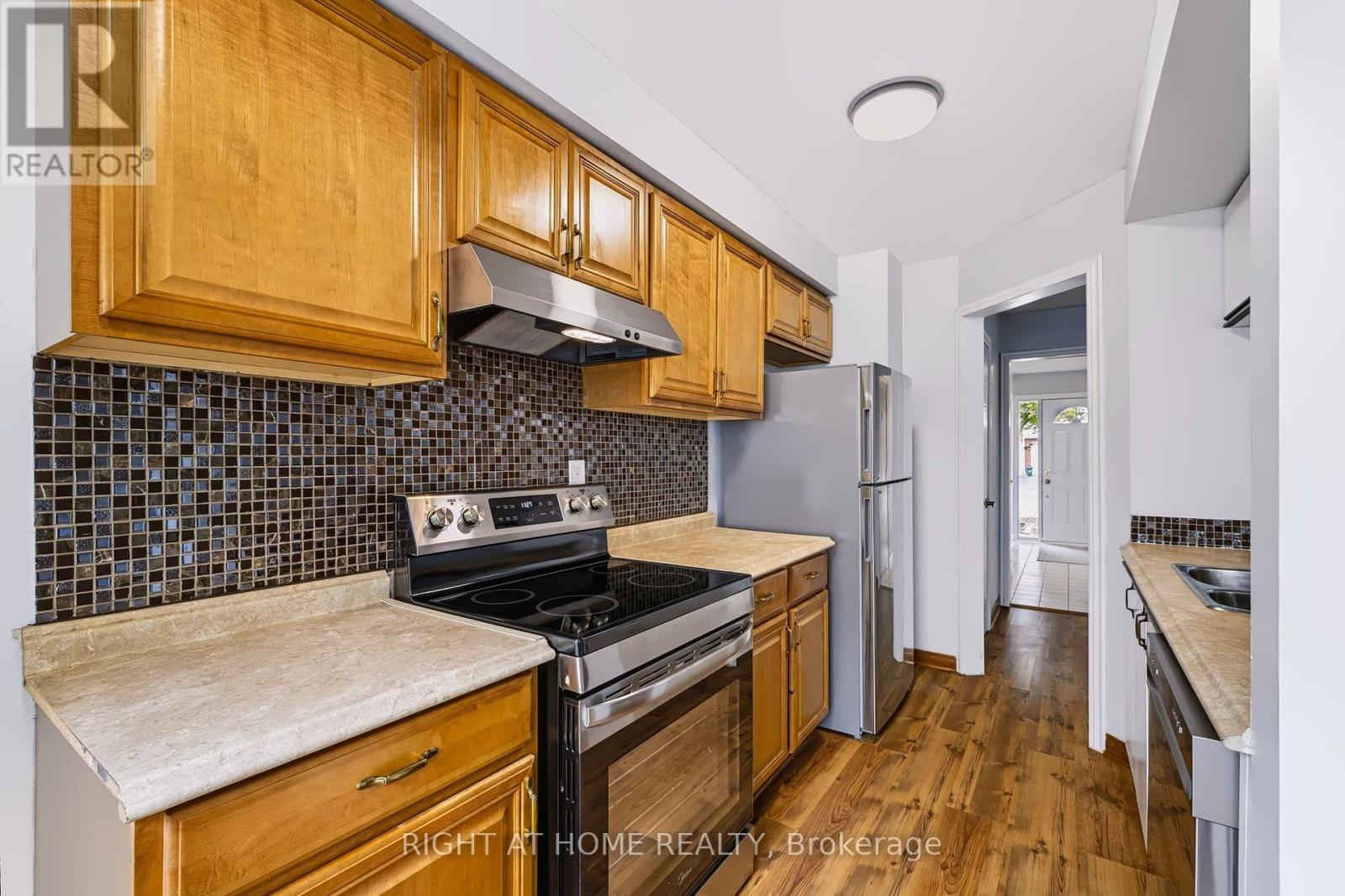 77 STEWART MACLAREN ROAD - 10