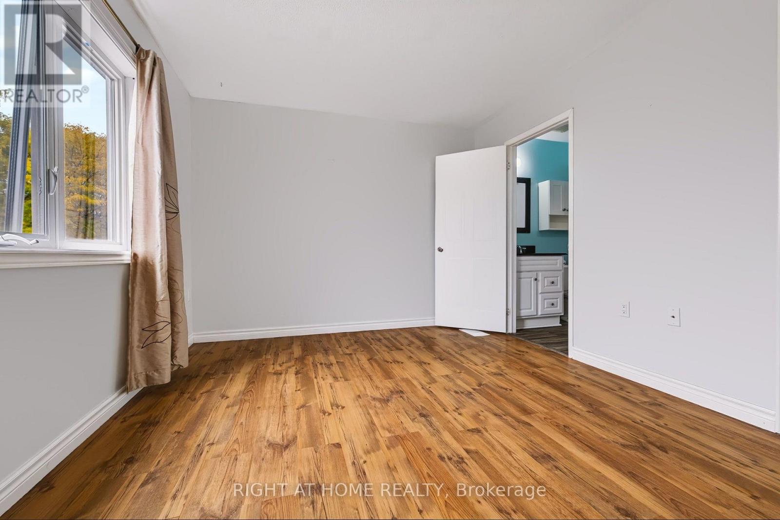 77 STEWART MACLAREN ROAD - Image 23