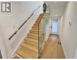 11 Edison Circle, Toronto, ON M6L2L3 Photo 13