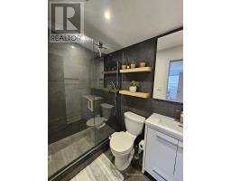 11 Edison Circle, Toronto, ON M6L2L3 Photo 19