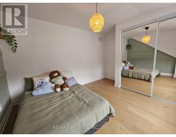 11 Edison Circle, Toronto, ON M6L2L3 Photo 21