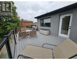11 Edison Circle, Toronto, ON M6L2L3 Photo 25