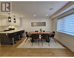 11 Edison Circle, Toronto, ON M6L2L3 Photo 8