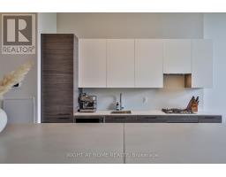 303 - 530 Indian Grove, Toronto, ON M6P0B3 Photo 10