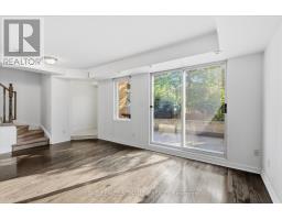 Th135 - 5 Elsie Lane, Toronto, ON M6P3N3 Photo 7