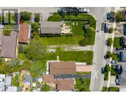 1069 Alexandra Avenue, Mississauga, ON L5E2A1 Photo 47