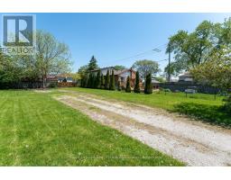 1067 Alexandra Avenue, Mississauga, ON L5E2A1 Photo 12
