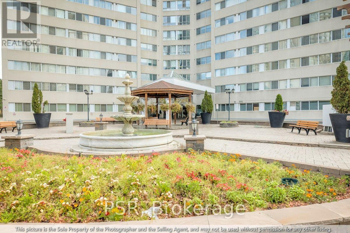 612- 3695 Kaneff Crescent, Mississauga, ON photo 31