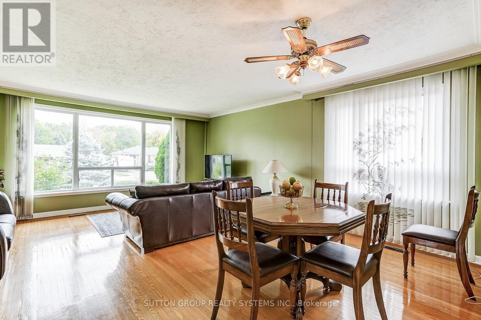 20 TAYSHAM CRESCENT - Image 10