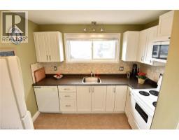 18 Claudette Gate, Hamilton, ON L9B1T5 Photo 13