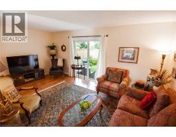 Living room - 18 Claudette Gate, Hamilton, ON L9B1T5 Photo 7