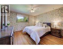 30 Kingswood Drive, Kitchener, ON N2E1A7 Photo 12
