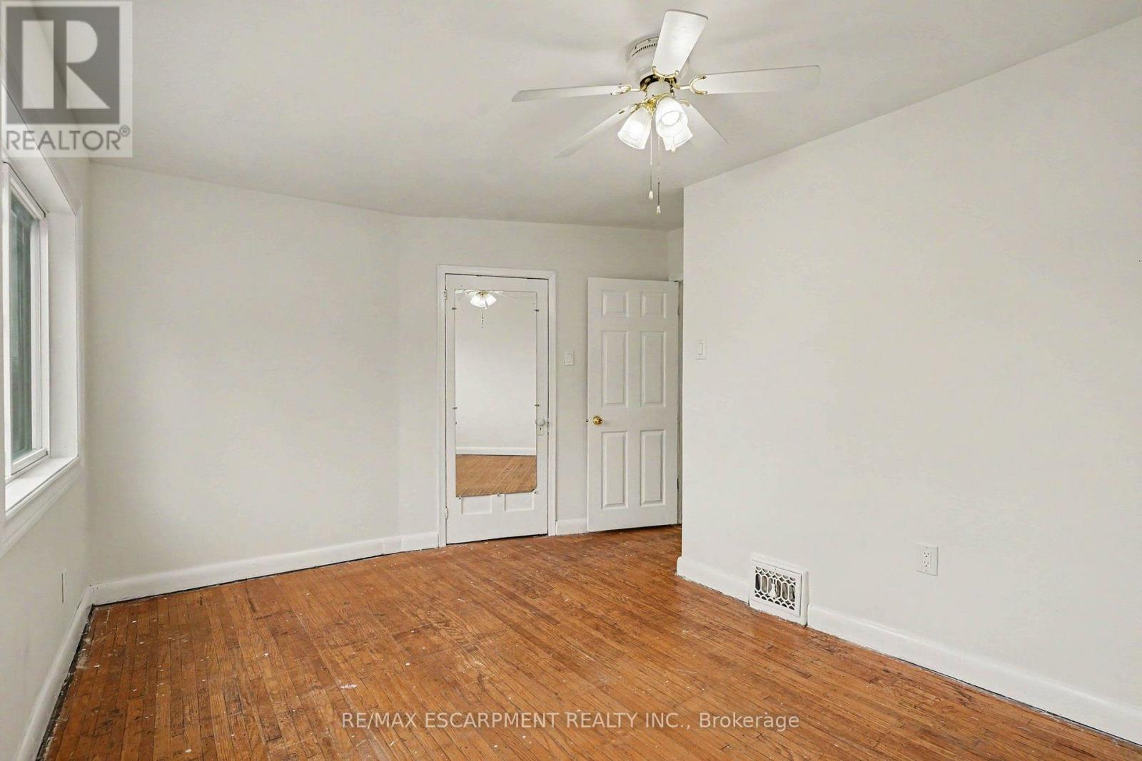 146 BELMONT AVENUE - 17