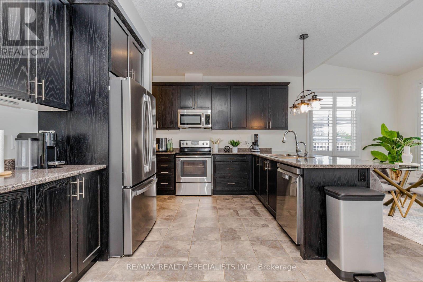 117 NORMA CRESCENT - 11