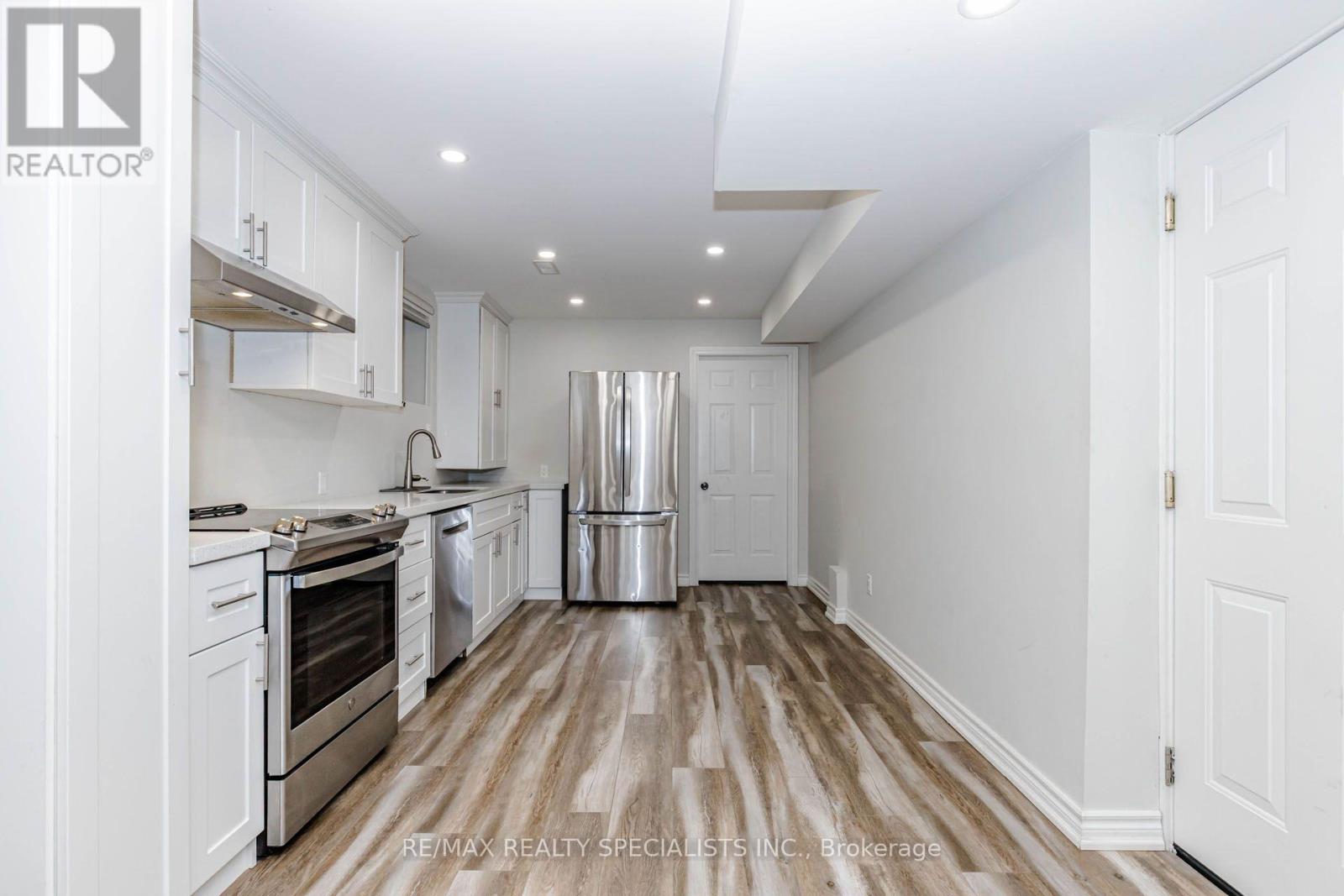 117 NORMA CRESCENT - 38