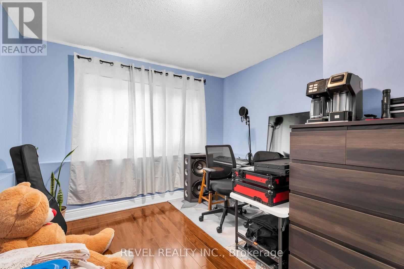 302 SHELBURNE PLACE - 13