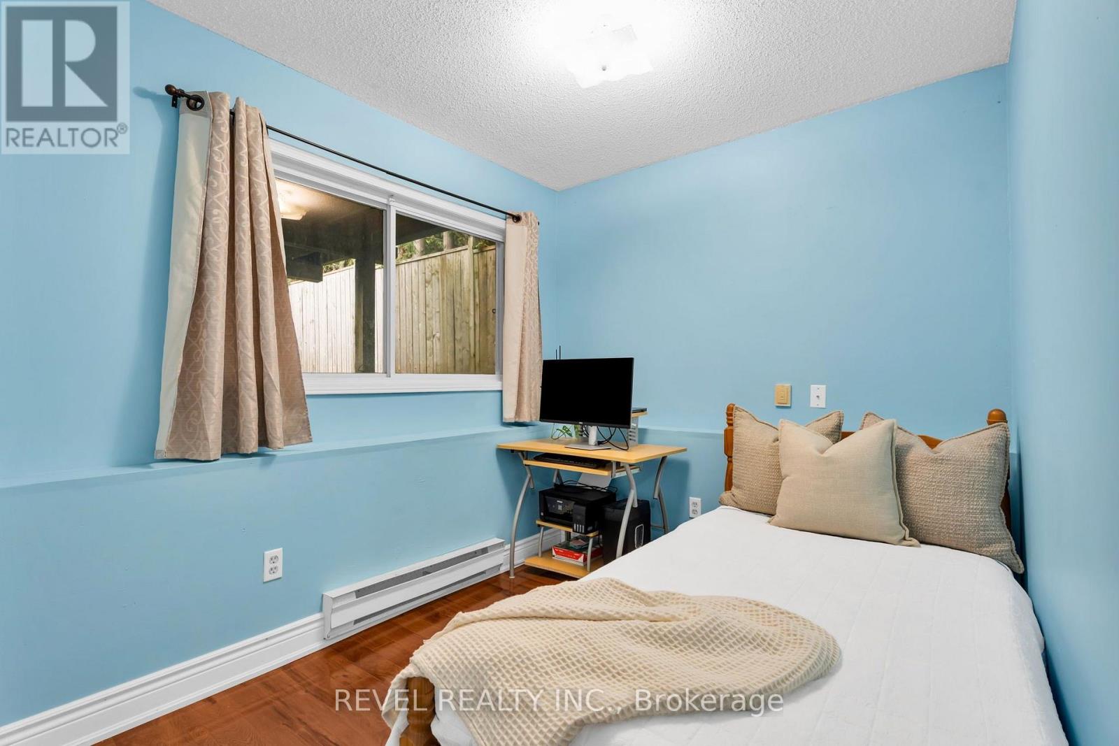 302 SHELBURNE PLACE - Image 14