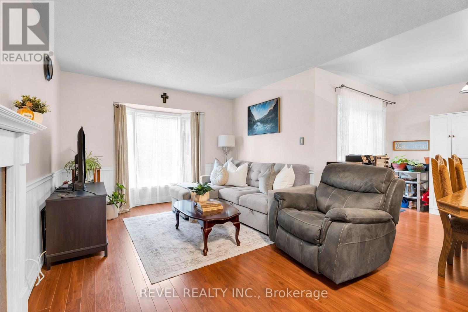 302 SHELBURNE PLACE - 5